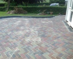 Stylish block paving driveways in Exeter by Stone Mark Contractors. Beautiful block paving installation in Exeter by Stone Mark Contractors, combining durability with elegant design for residential driveways.