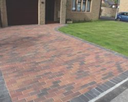 Expert block paving driveways in Exeter & Newton Abbot by Stone Mark Contractors. Elegant block paving driveway by Stone Mark Contractors in Exeter and Newton Abbot, Devon, built for durability and aesthetic appeal.