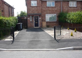 Expert drop kerb installation in Exeter by Stone Mark Contractors. Professionally installed drop kerb by Stone Mark Contractors in Exeter, Devon, ensuring smooth and safe vehicle access from road to driveway.